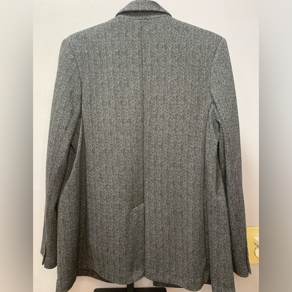 Old Navy Blazer - Women's Medium - Gray - Two Button - Career Wear - Oversized - Picture 3 of 4